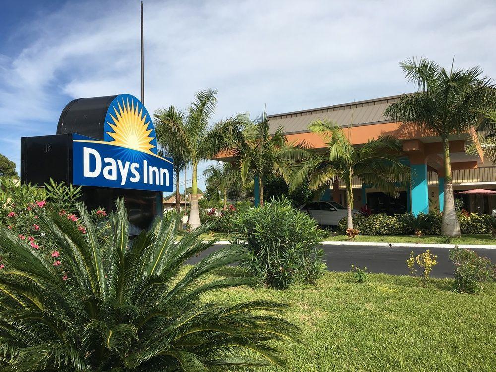 Days Inn By Wyndham Sarasota Bay Extérieur photo